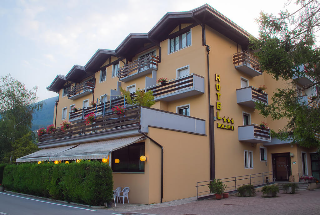 Hotel Dolomiti 레비코온천 외부 사진