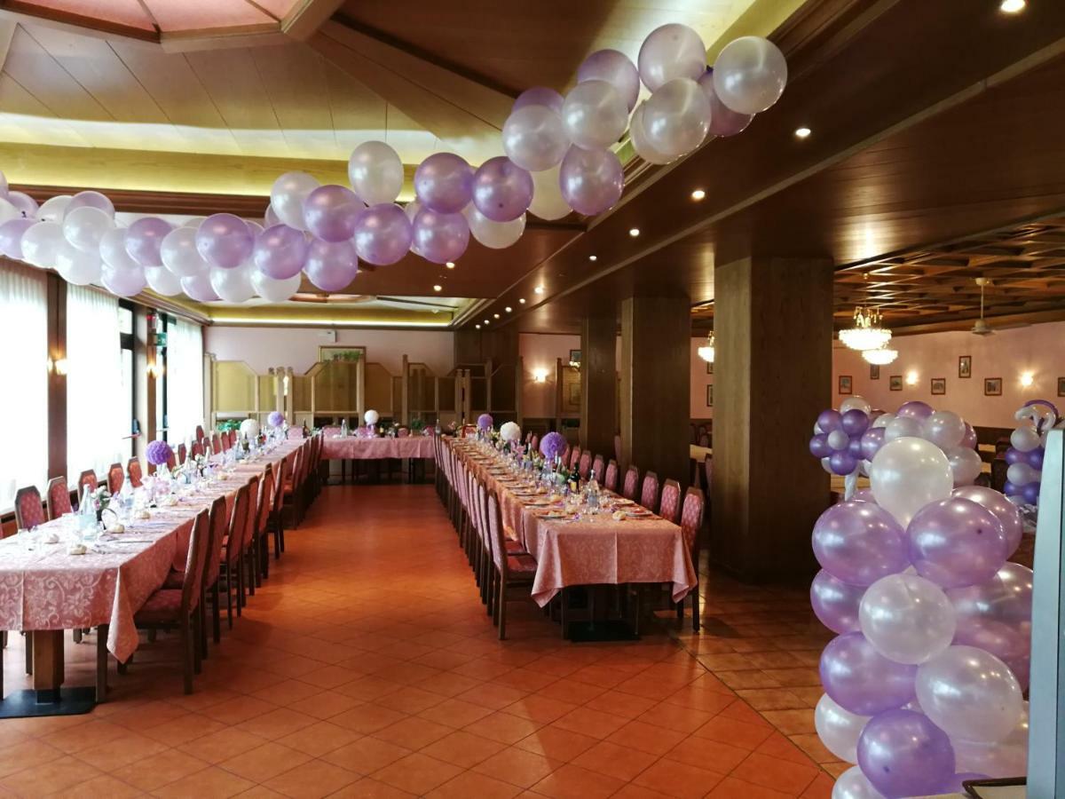 Hotel Dolomiti 레비코온천 외부 사진
